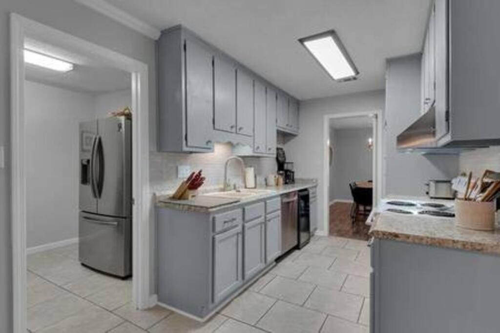 Quiet Relaxing Home - Close To Downtown & Beach 4Br-2Bt Pensacola Ngoại thất bức ảnh