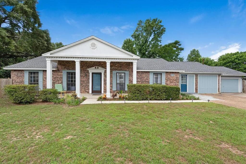 Quiet Relaxing Home - Close To Downtown & Beach 4Br-2Bt Pensacola Ngoại thất bức ảnh
