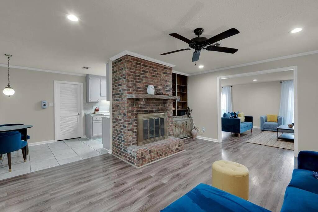 Quiet Relaxing Home - Close To Downtown & Beach 4Br-2Bt Pensacola Ngoại thất bức ảnh