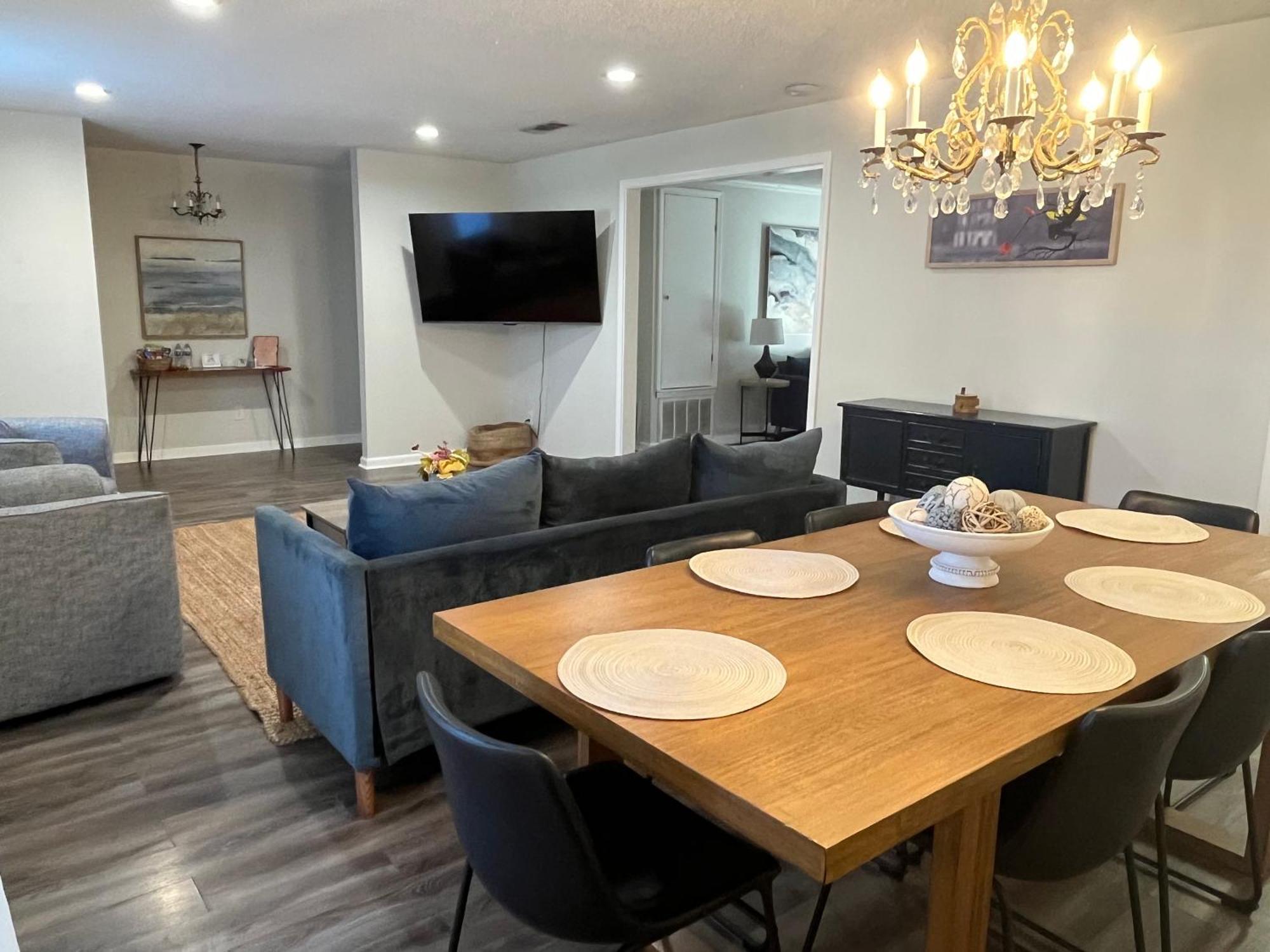 Quiet Relaxing Home - Close To Downtown & Beach 4Br-2Bt Pensacola Ngoại thất bức ảnh